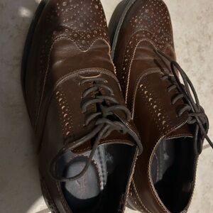 Men’s brown Dexter Comfort dress shoes size 7